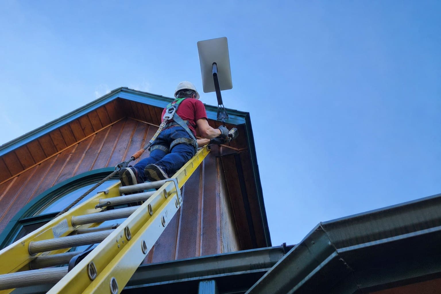 Gable-Mounted Starlink